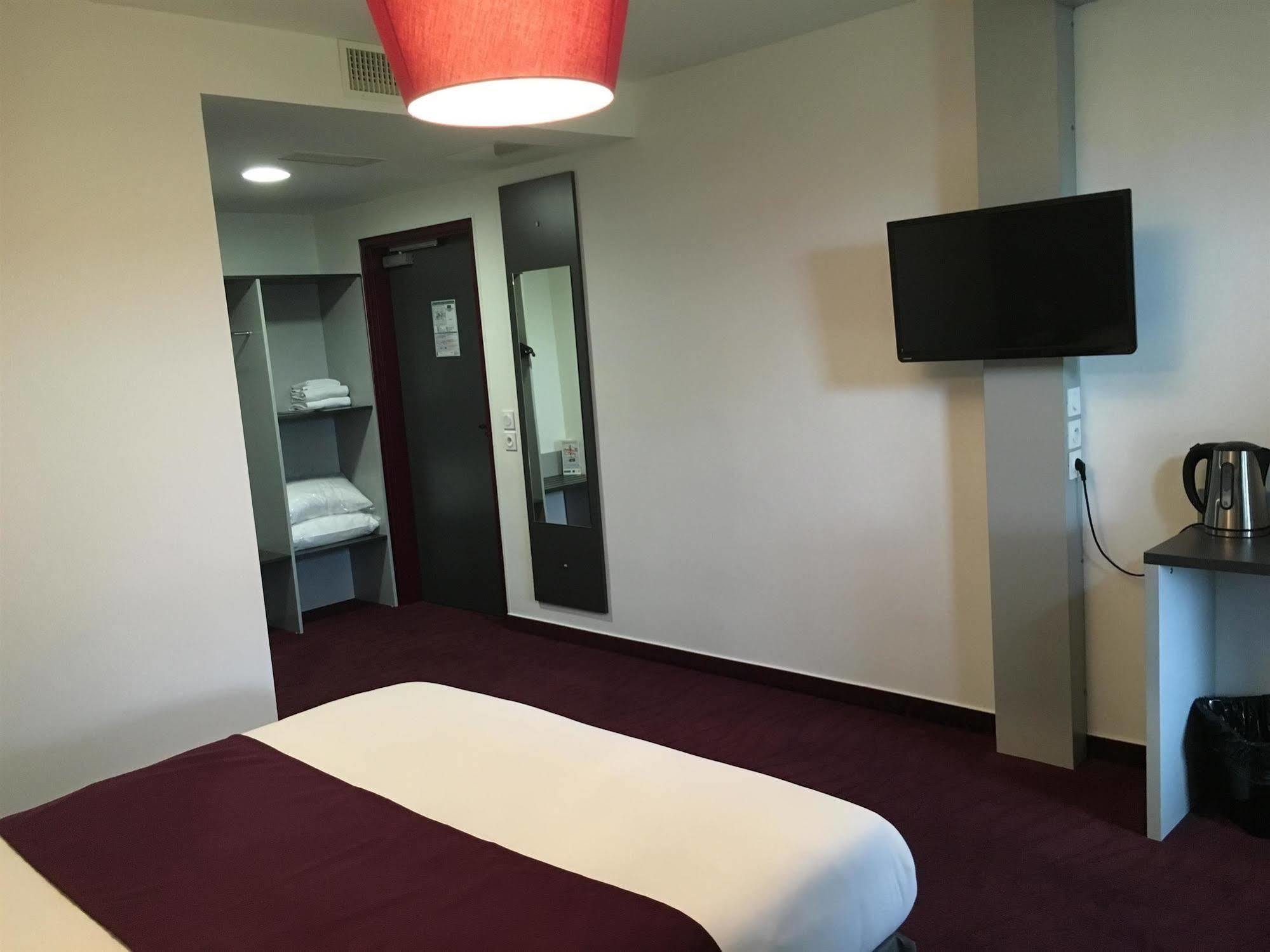 คีเรียด เอฟเรอร์ เนตเตอร์วิลล์ Hotel เอเวรอ ภายนอก รูปภาพ